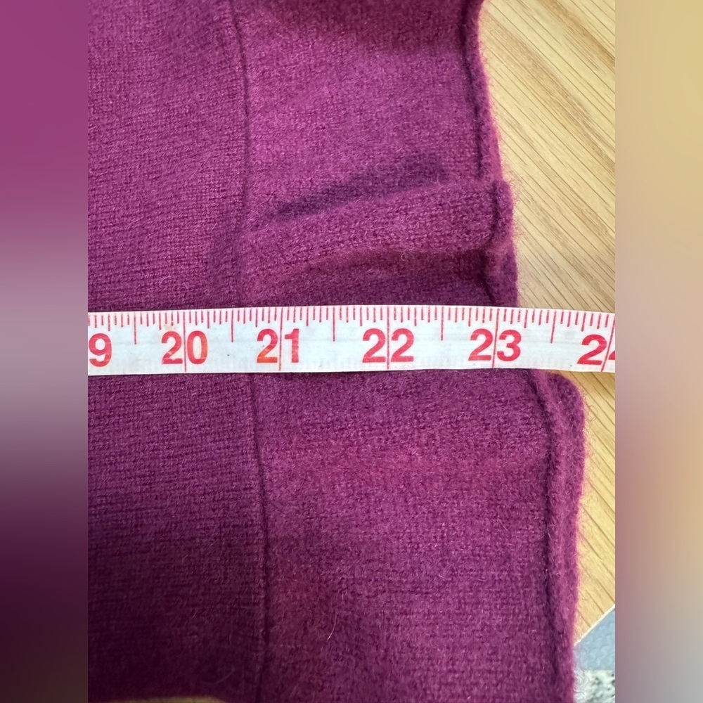 Garnet Hill 100% Cashmere Ruffle Hem Cardigan Sweater Burgundy Women’s Size L - Picture 8 of 10